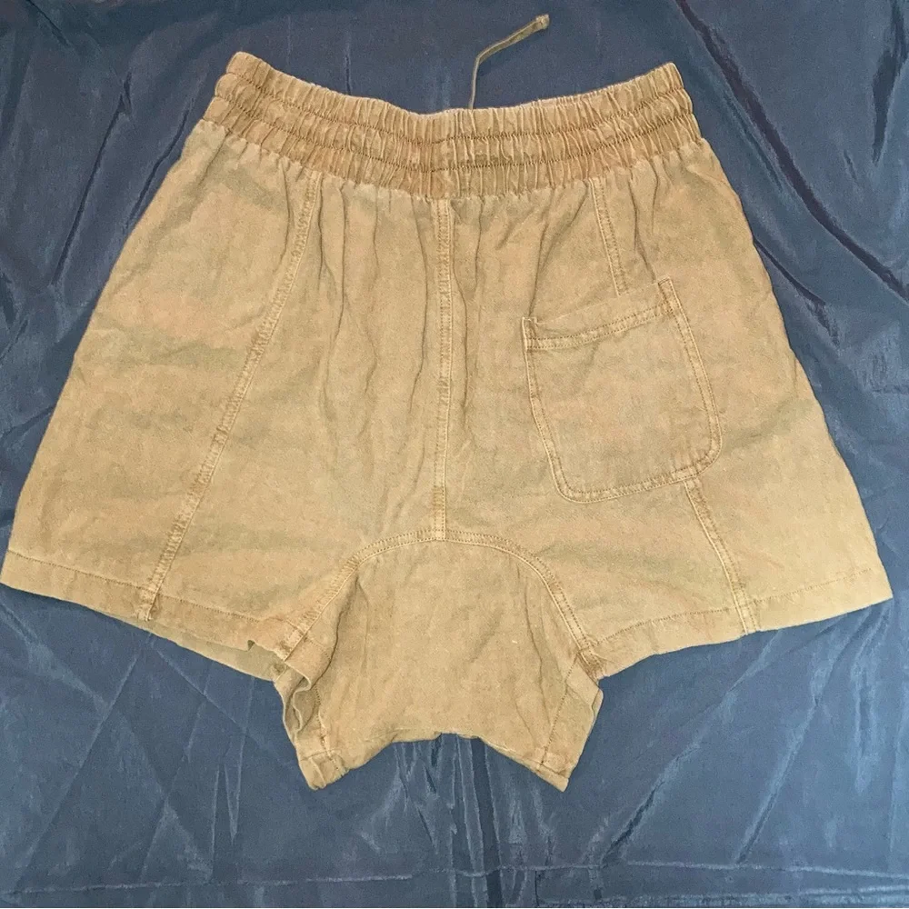 COPY - NWT Free People Need to Escape Bermuda shorts size XS, oversized - Picture 4 of 7